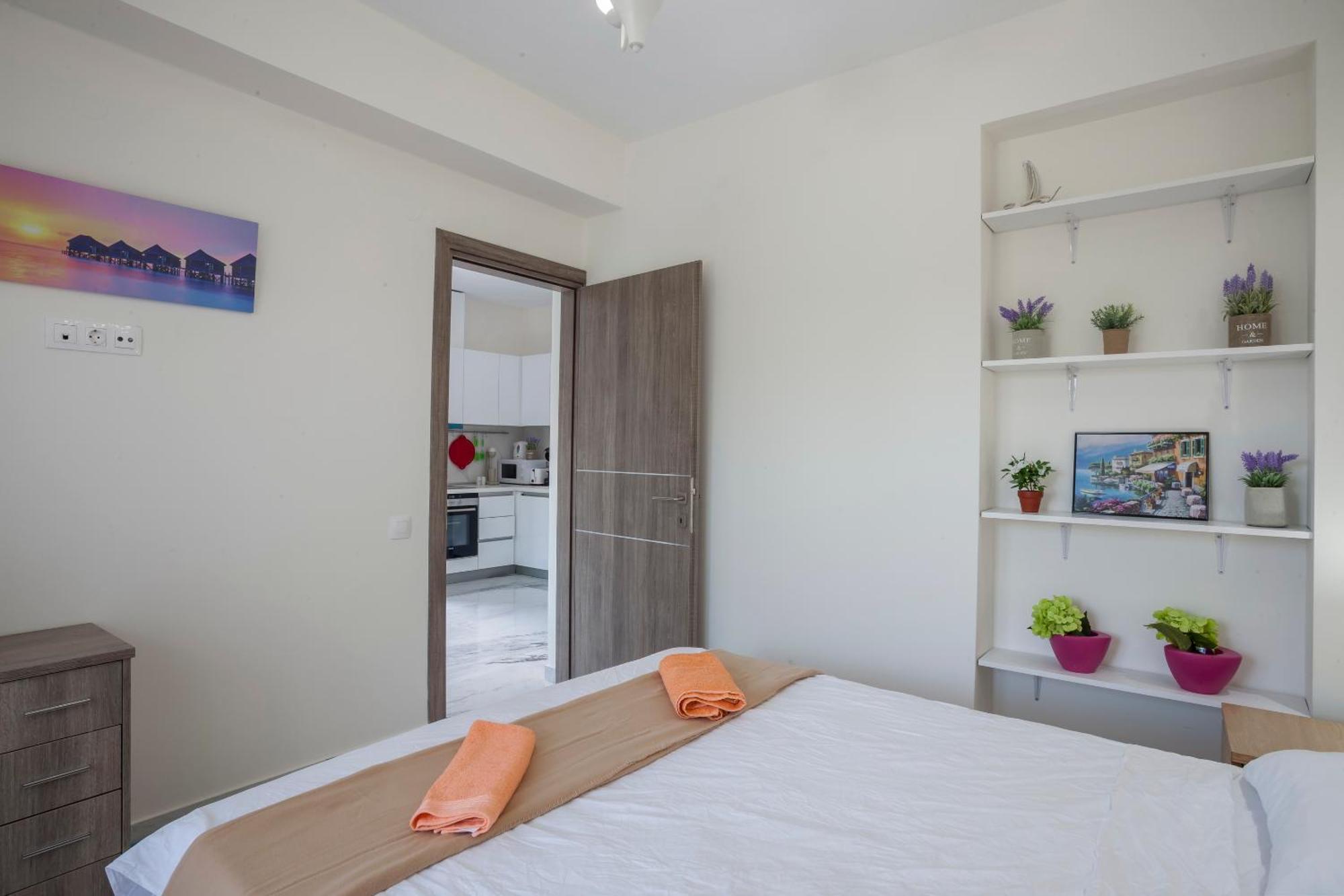 Valeri Luxury Stone Deluxe Apartment *