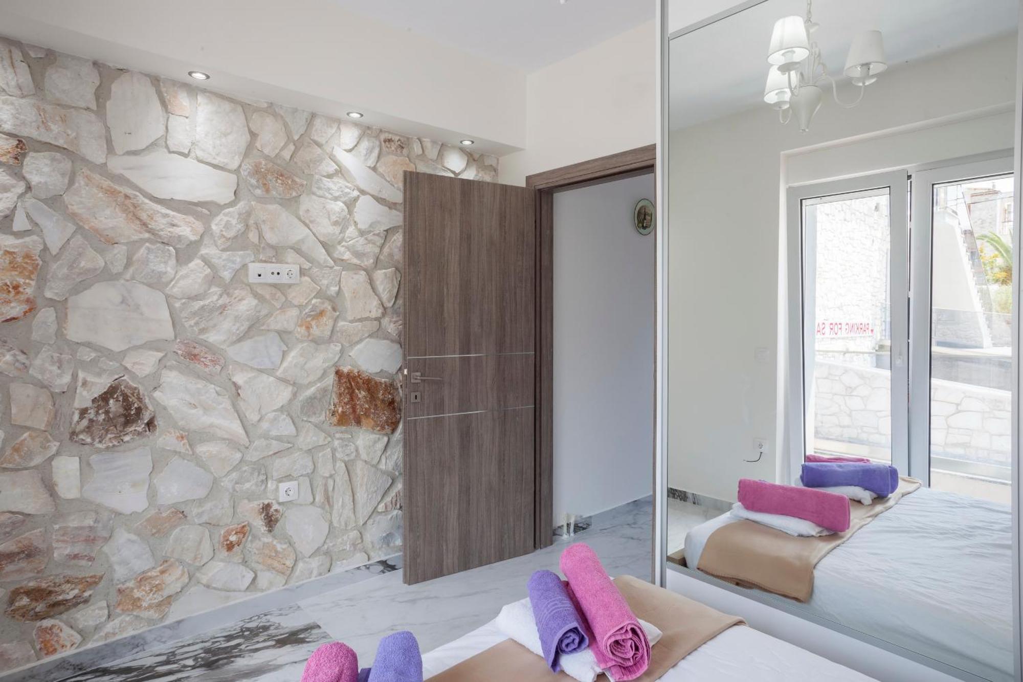 Apartment Valeri Luxury Stone Deluxe Hanioti