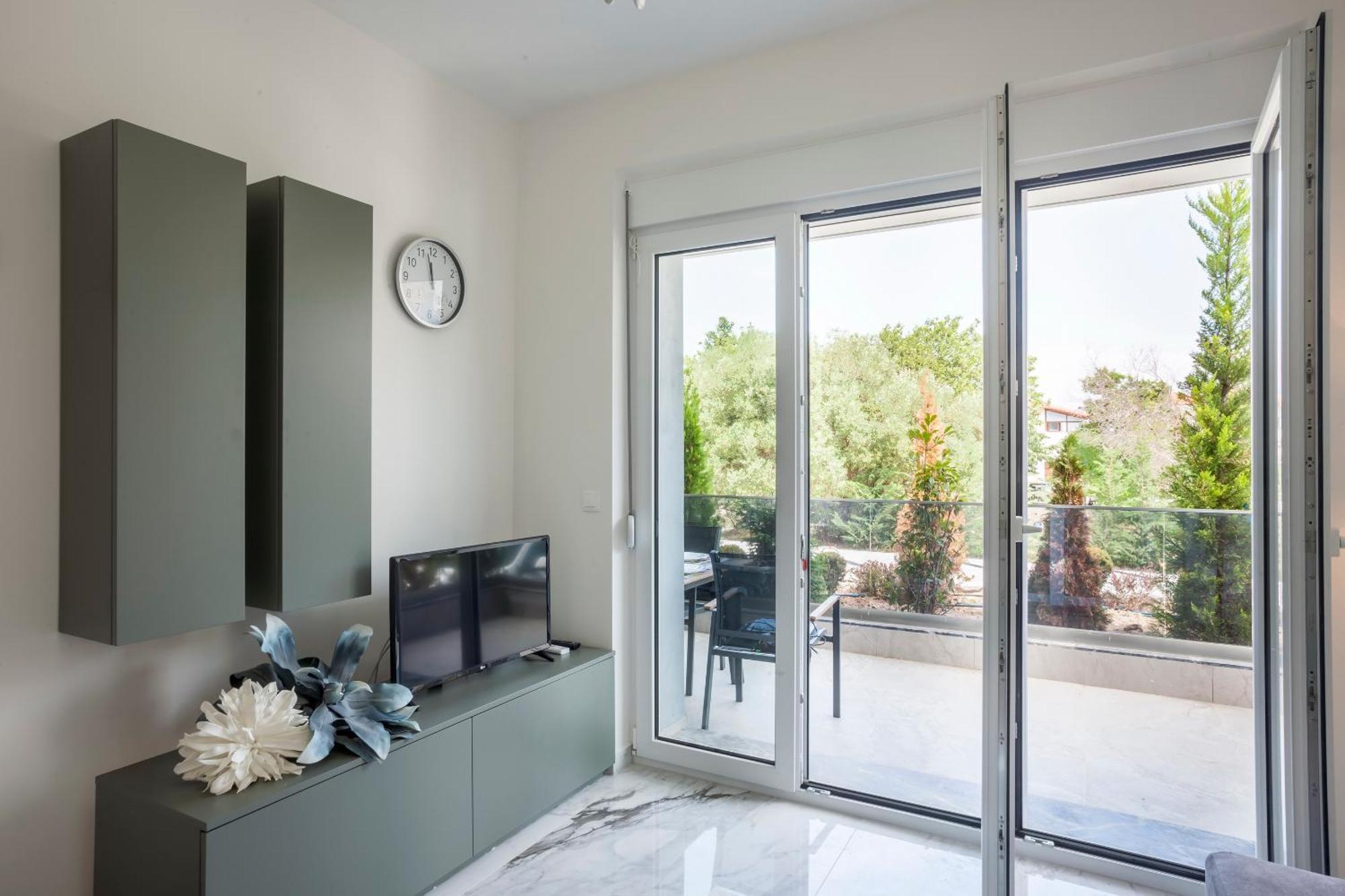 Valeri Luxury Stone Deluxe Apartment *